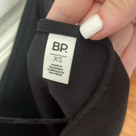 BP (nordstrom) sleeveless black cropped top! - Picture 4 of 6